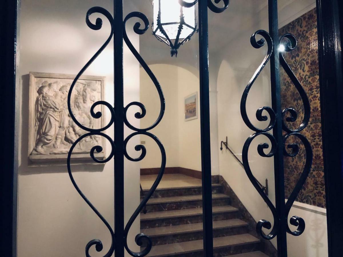 Florence Liberta Apartment With Balcony Екстер'єр фото