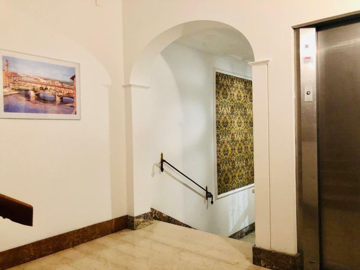 Florence Liberta Apartment With Balcony Екстер'єр фото