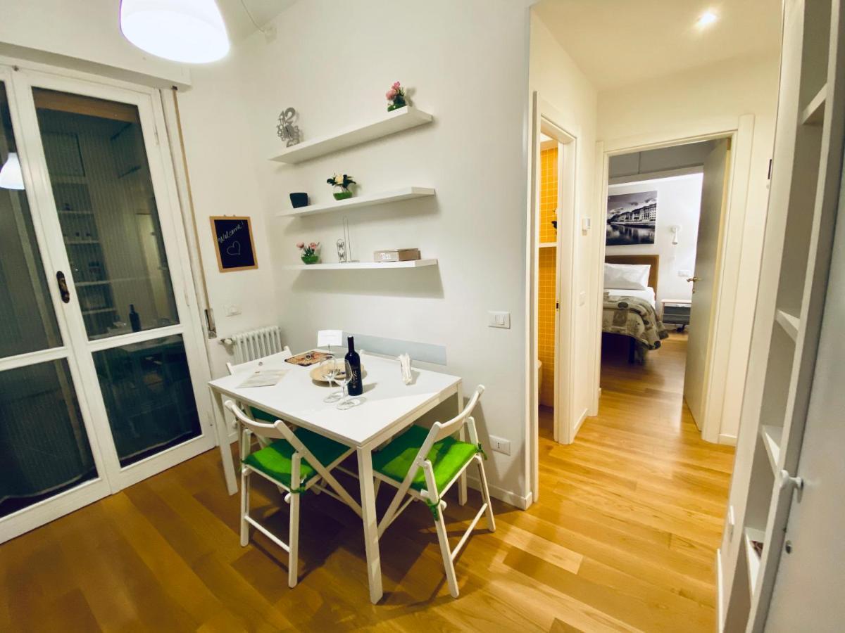 Florence Liberta Apartment With Balcony Екстер'єр фото